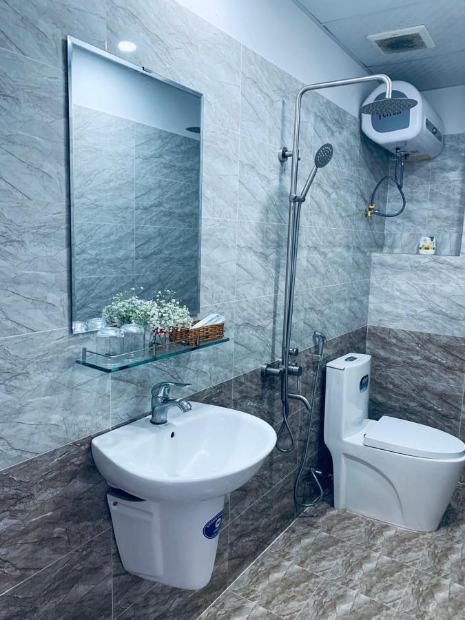 August-Inn Da Lat Hotel Екстериор снимка