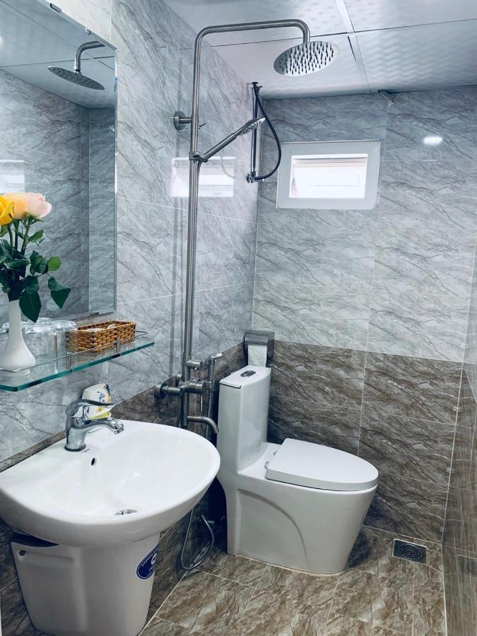 August-Inn Da Lat Hotel Екстериор снимка
